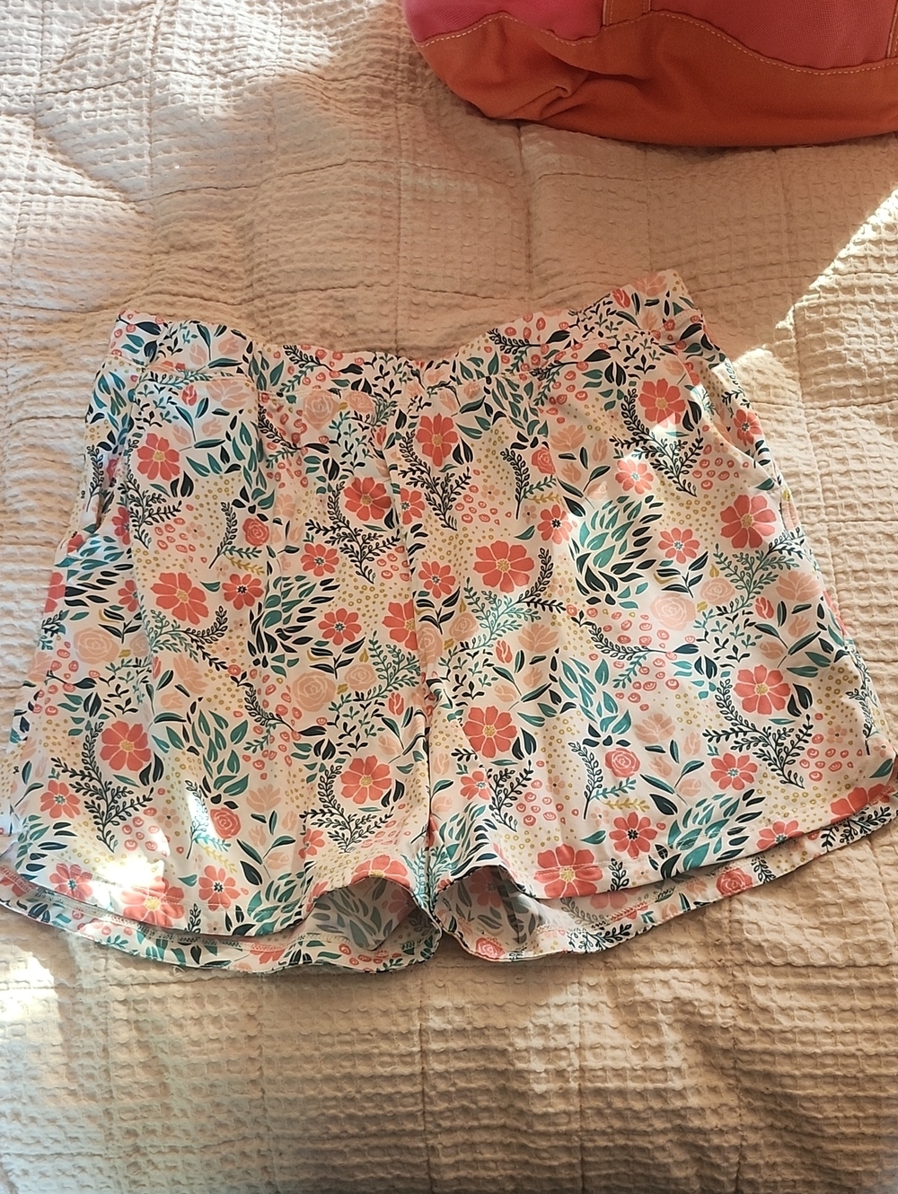 Duluth Trading Co Armachillo Shorts in Coral, Teal & Cream